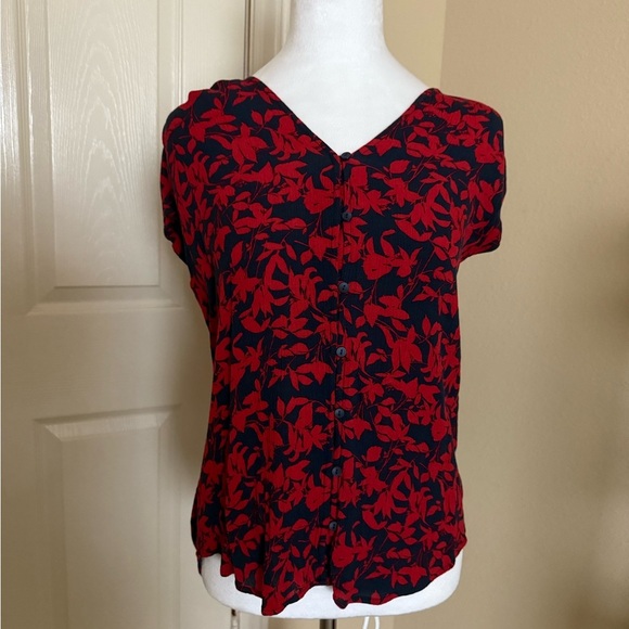 Liz Claiborne Red and Navy Blue Floral Women's Button Down Blouse - Picture 1 of 5